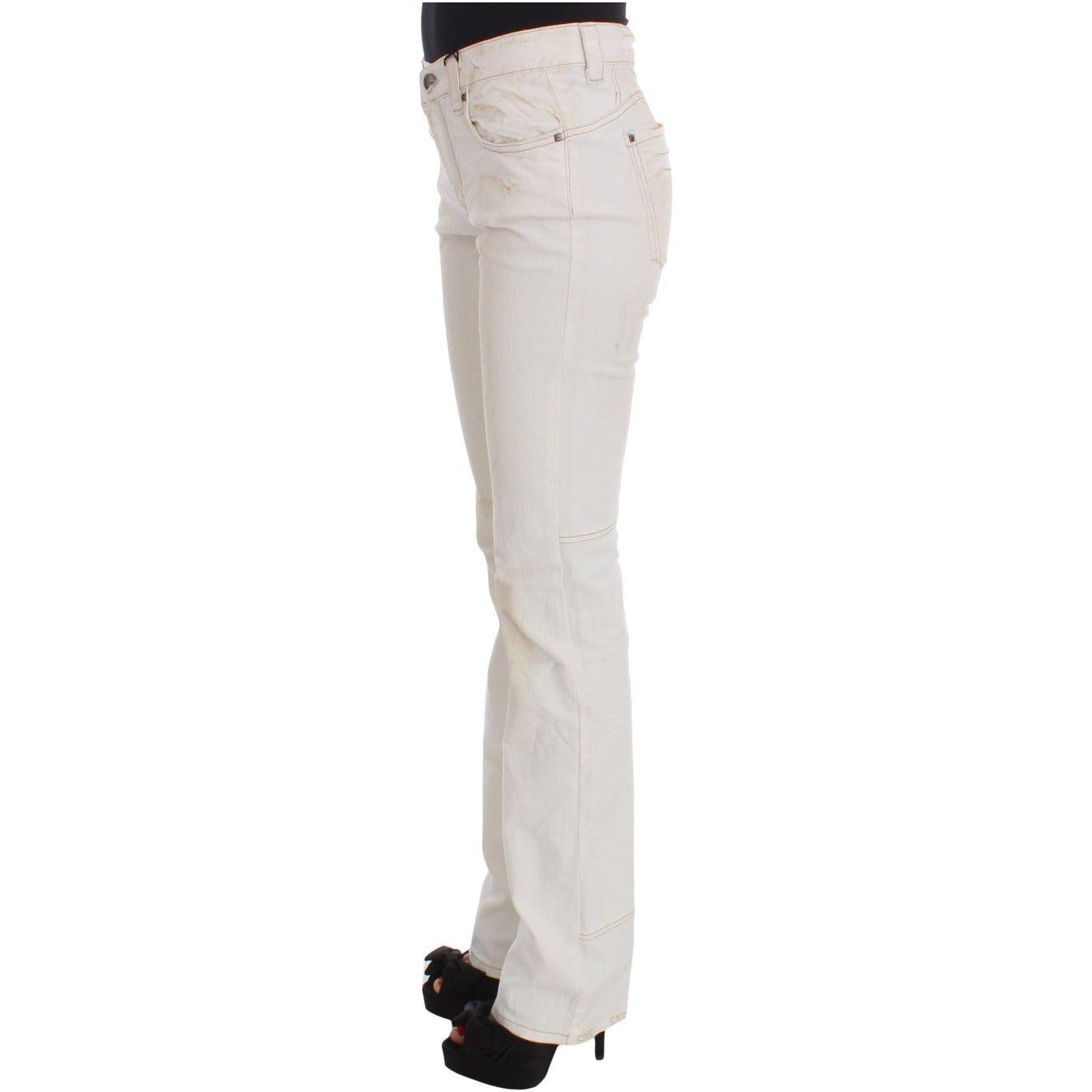 بنطلون جينز أبيض أنيق من تصميم كوستيوم ناشيونال شيك بقصّة Slim Fit