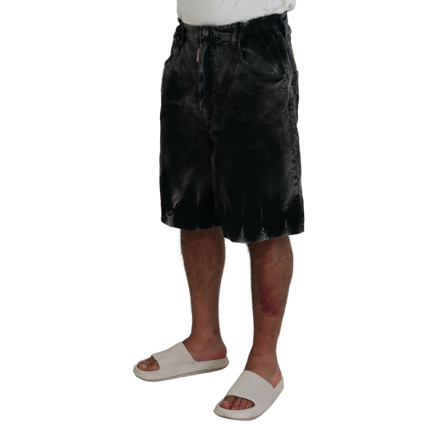 شورت برمودا من قماش مخملي رمادي من Dsquared²