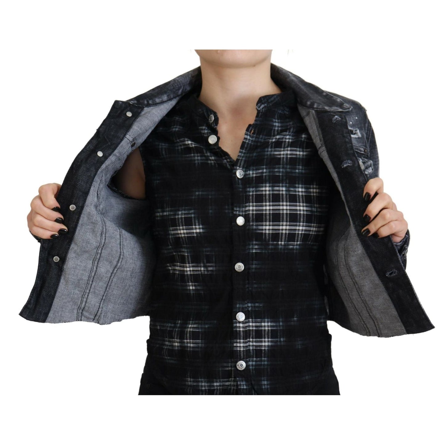 Dsquared² Gray Washed Cotton Distressed Denim Jacket1728,67345645728,Clothing,Denim Jackets - Jackets & Coats - Clothing,Dsquared²,Gray,IT38 | XS,Jackets & Coats - Clothing,Jackets & Coats - Women - Clothing,Material: Cotton 98%,Preowned / Defect,Spandex/
