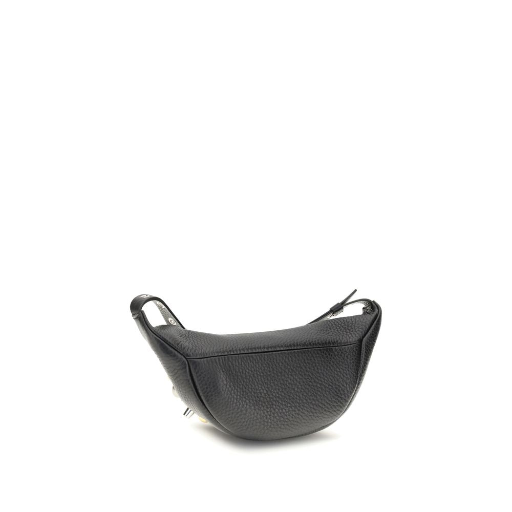 Front view with bag zipped and handles upright.
