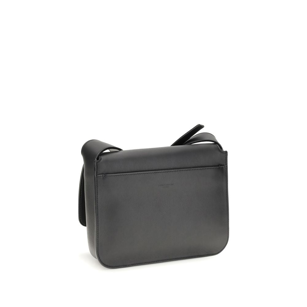 Front view with bag zipped and handles upright.